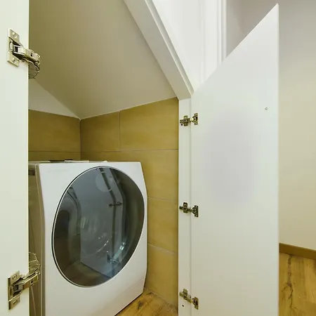 Blue Heaven * Lierna