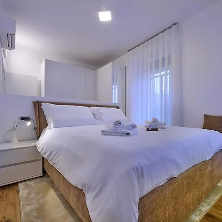 Blue Heaven * Lierna